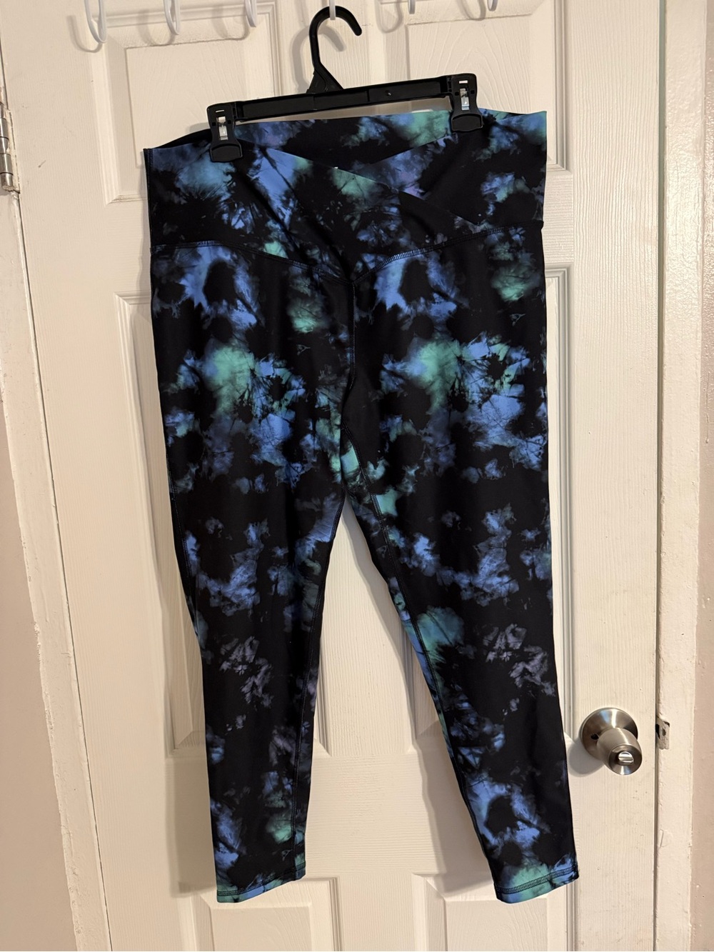 DSG Black Tie-Dye Leggings with Blue & Teal Accents